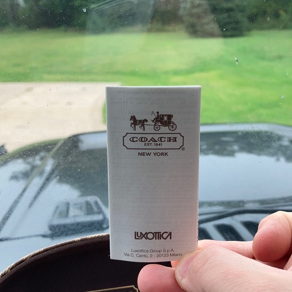 Coach sunglasses - Picture 6 of 6